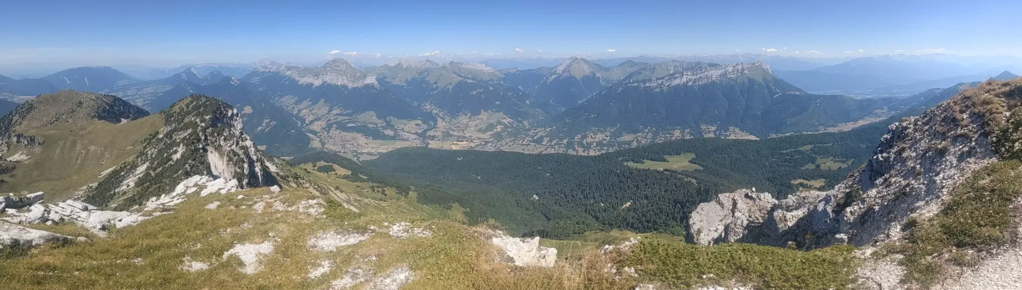 Panorama depuis le sommet du Mont Colombier
