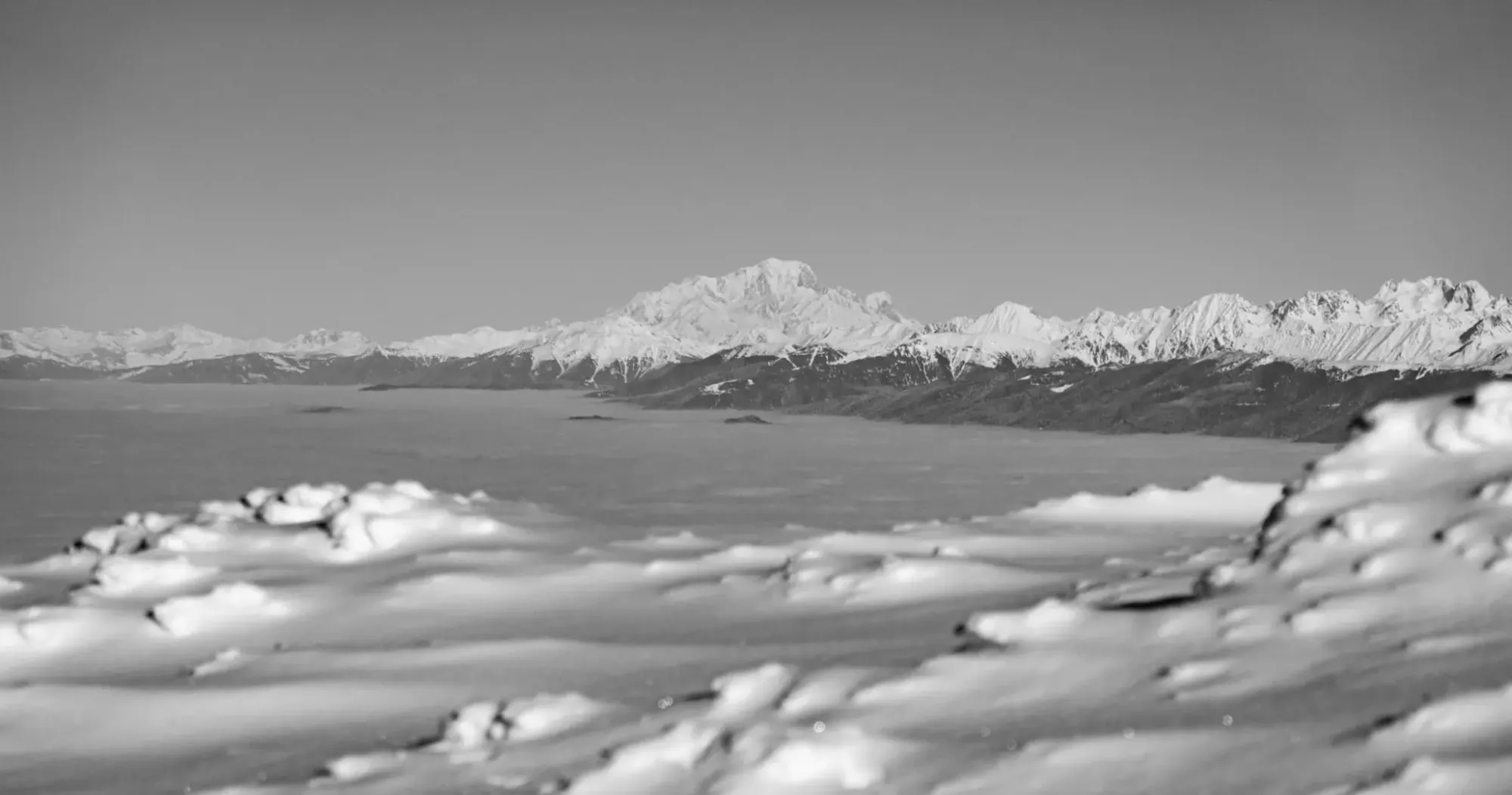 Mont Blanc devant une mer de nuages depuis le Vercors