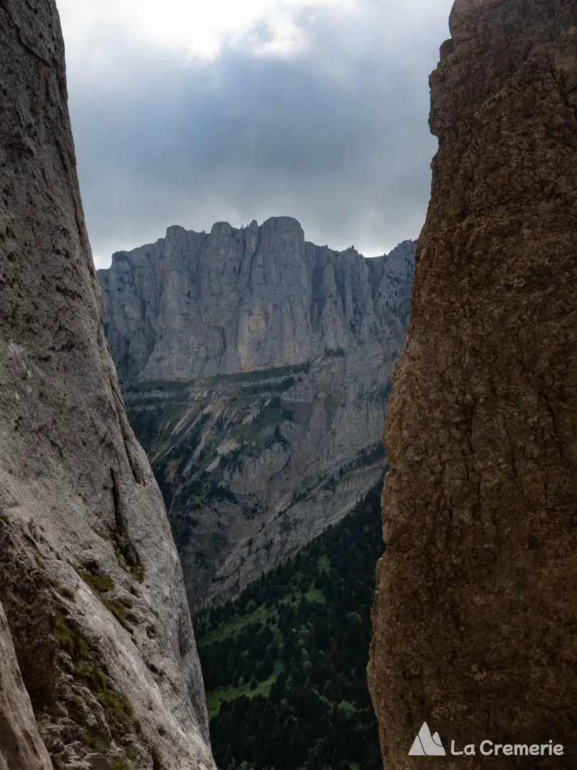 Les Diables TD+ 6a+>5c A1 P2 - Mont Aiguille