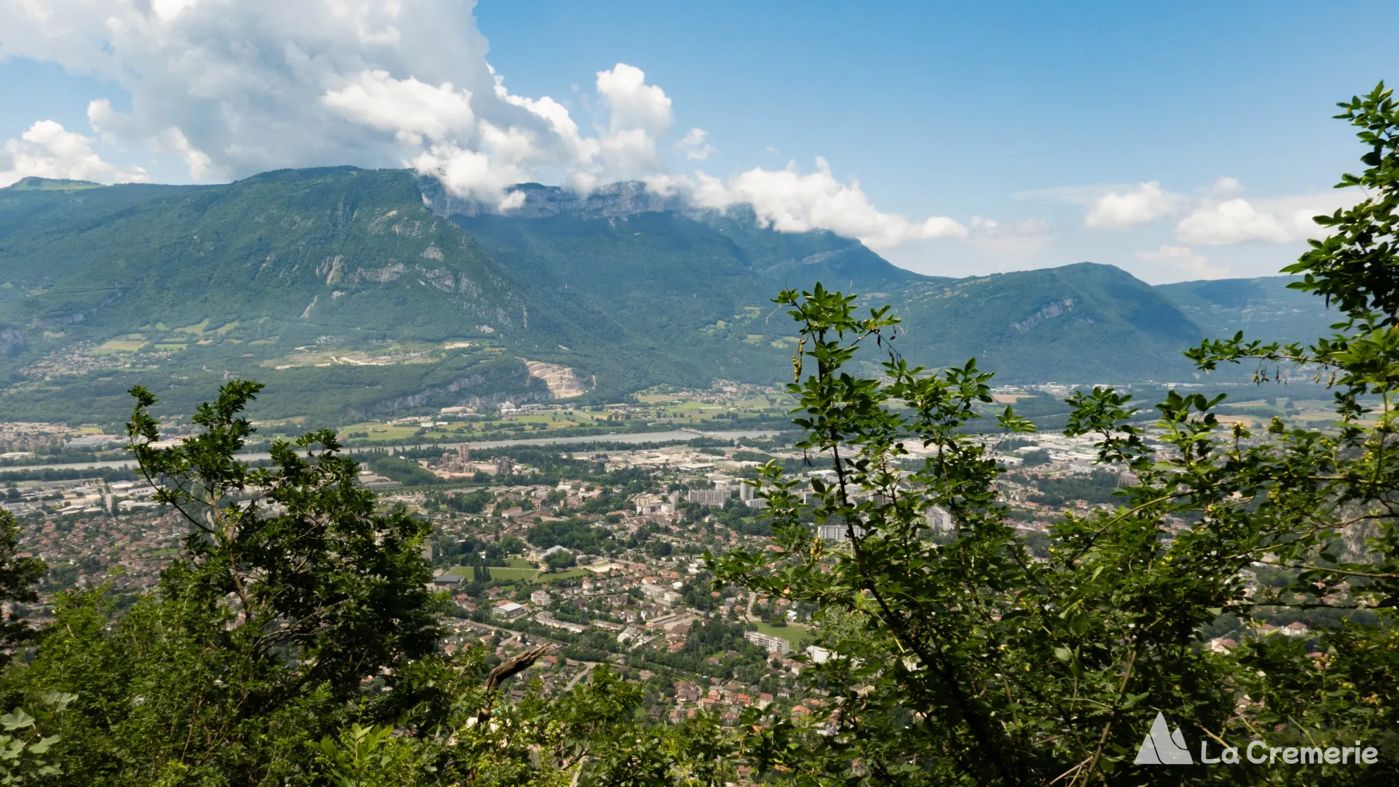 Néron par le sentier des plaques, le Grand Saut et l'arête des Ecureuils