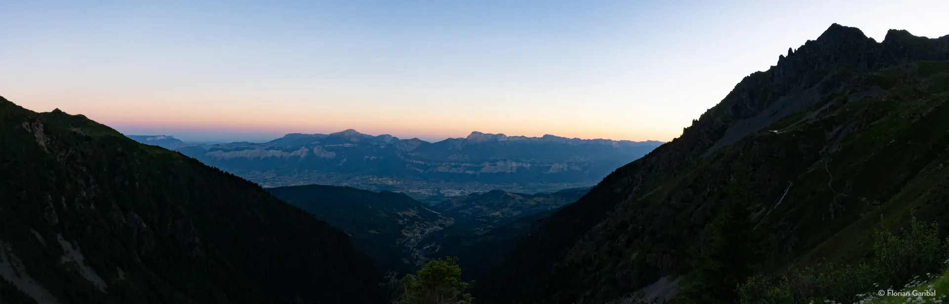 Levé de soleil sur le massif de Chartreuse