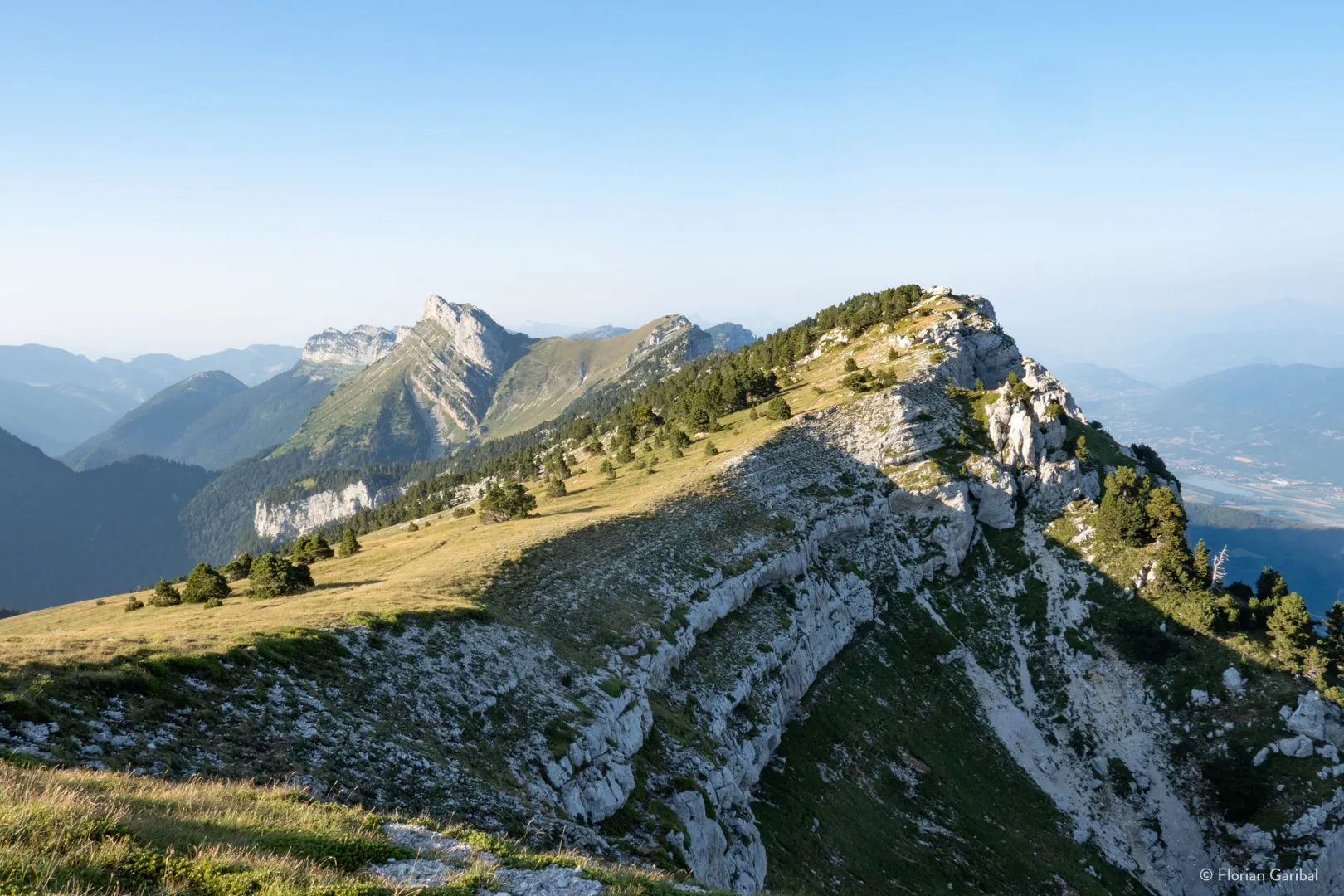Lumières du soir sur la Chartreuse vers la Dent de Crolles