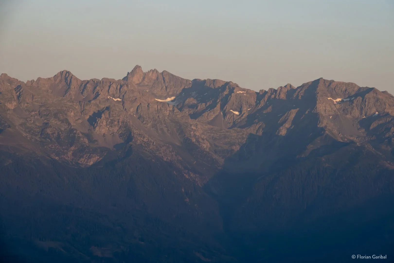 Couché de soleil sur le Grand Pic de Belledonne